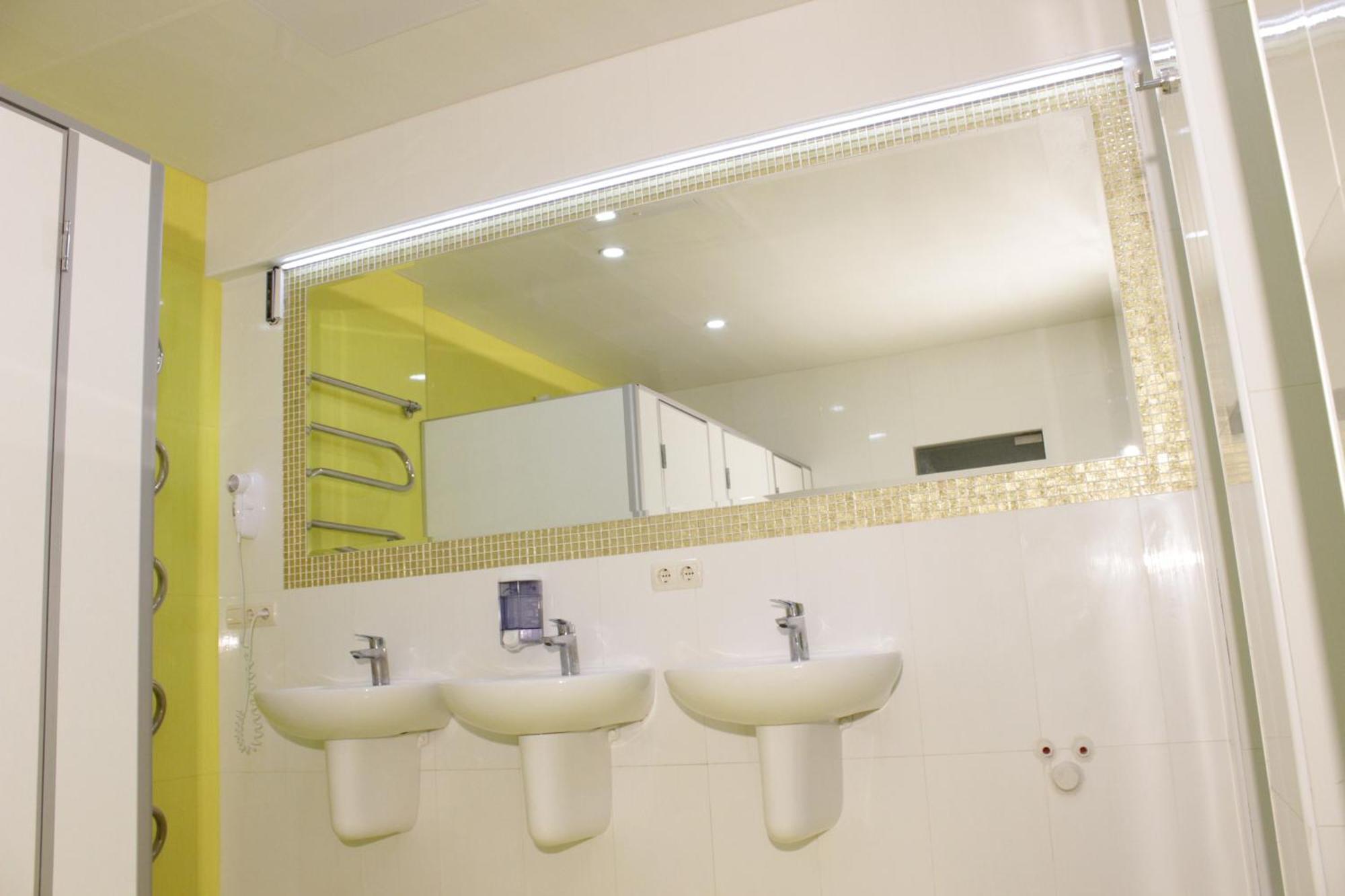 Demeevsky Hostel Kiev Buitenkant foto